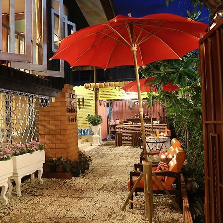 Golden Fort Guesthouse Chiang Mai Zewnętrze zdjęcie